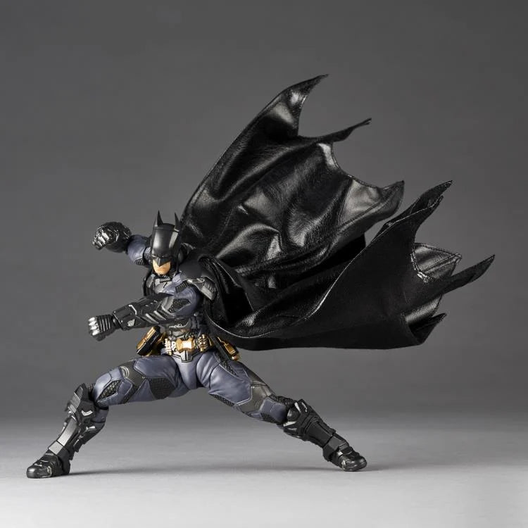 BATMAN ARKHAM KNIGHT BATMAN REVOLTECH AMAZING YAMAGUCHI ACTION FIGURE