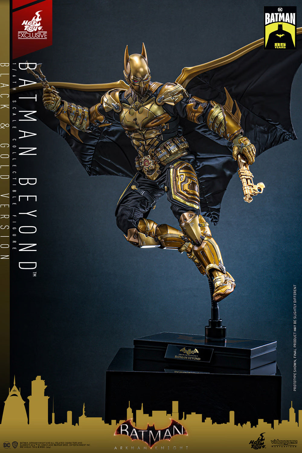 BATMAN BEYOND (BLACK & GOLD VERSION)
