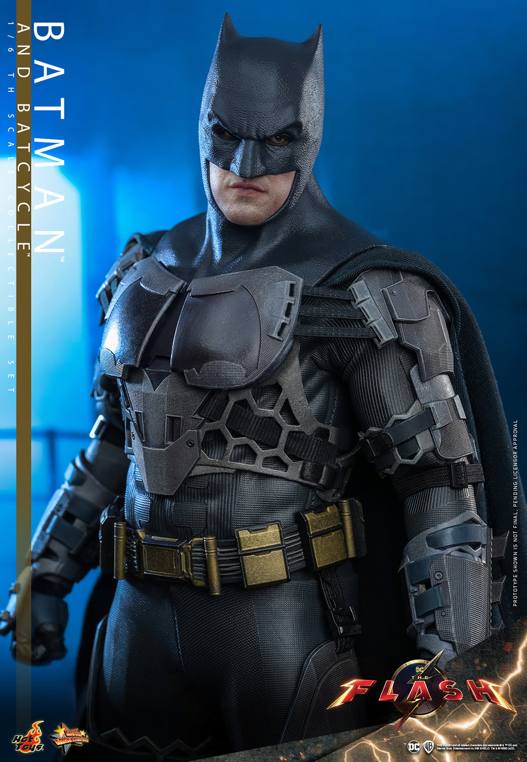 Batman and Batcycle - Sixth Scale Figure Set by Hot Toys