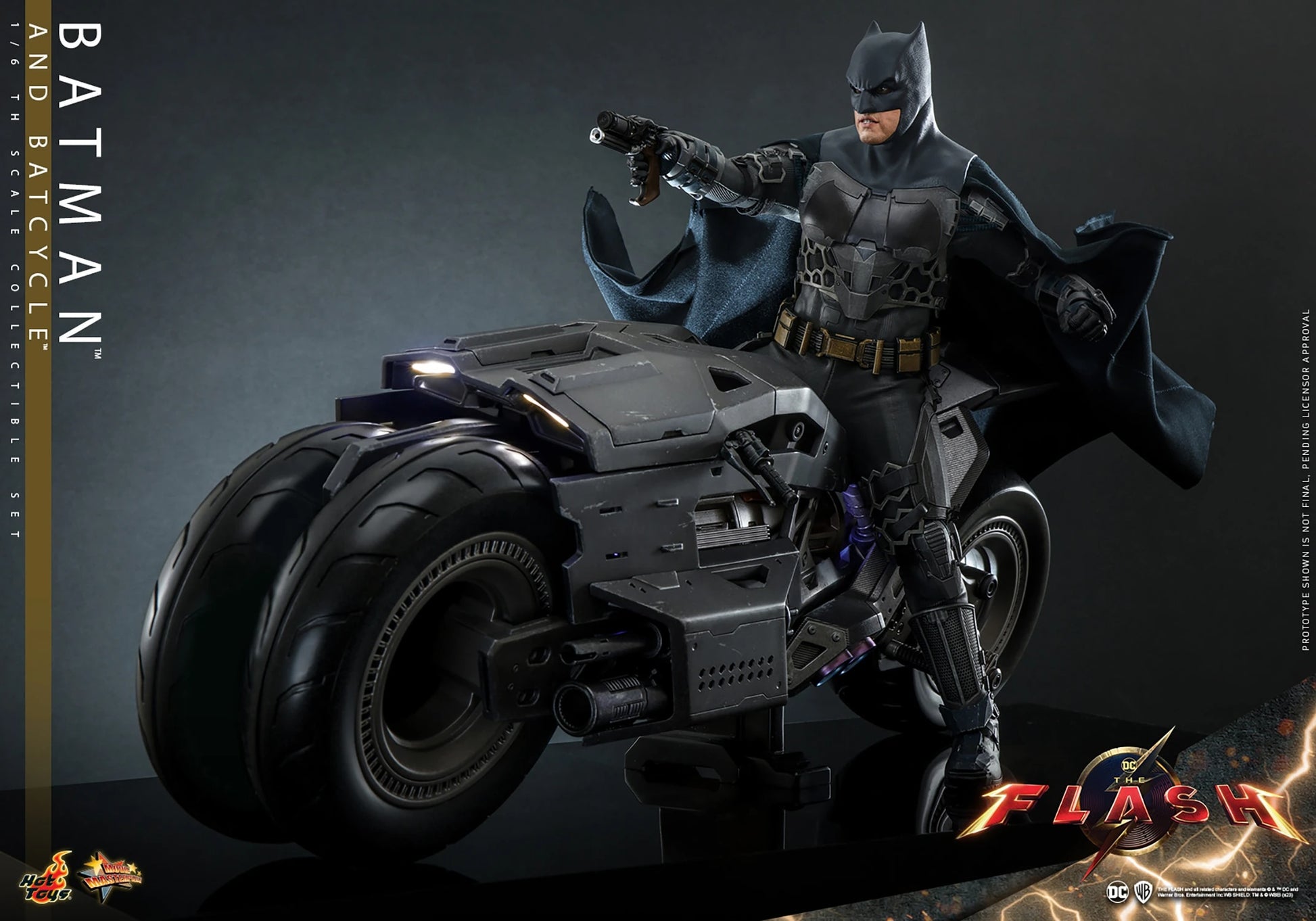 Batman and Batcycle - Sixth Scale Figure Set by Hot Toys
