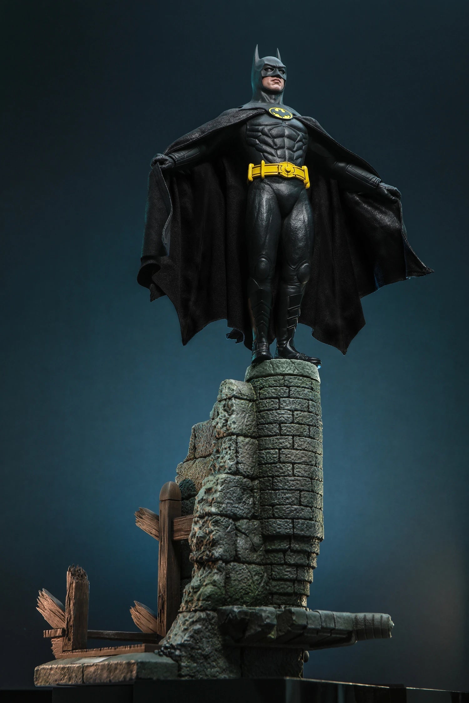 HOTTOYS DC BATMAN DELUXE 1/6