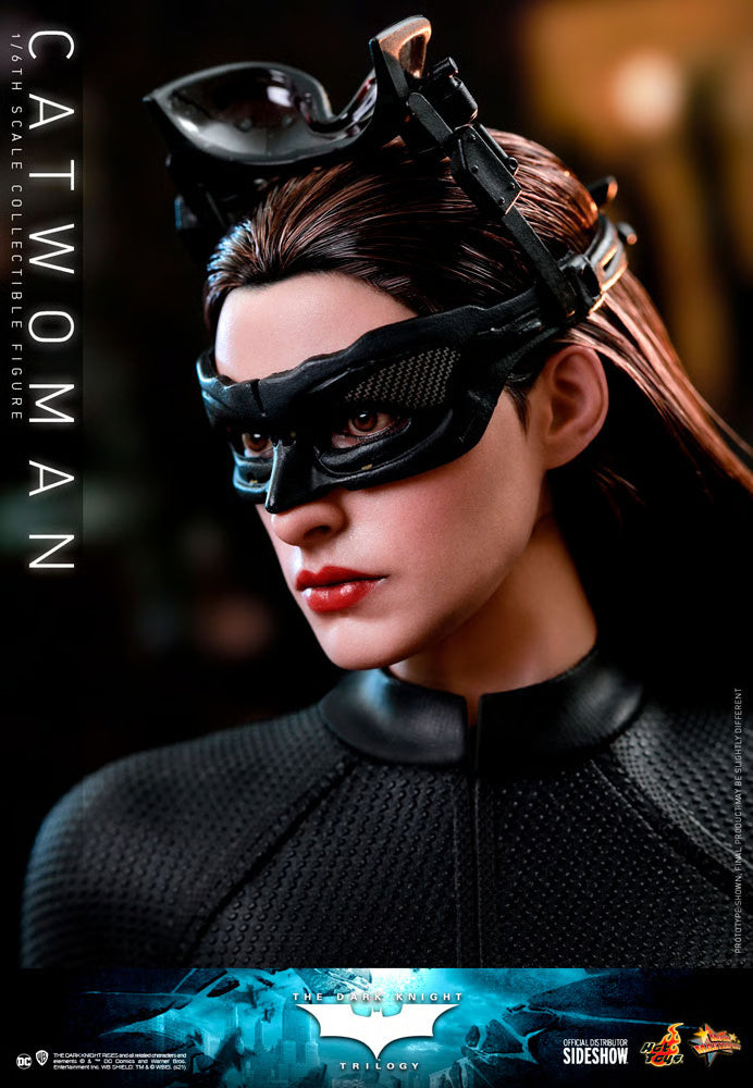 HOTTOYS DC CATWOMAN 1/6