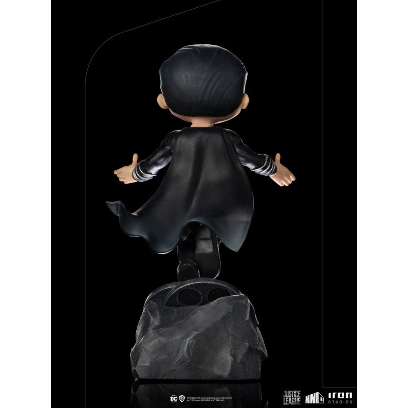 Superman Black Suit (Dc Universe)