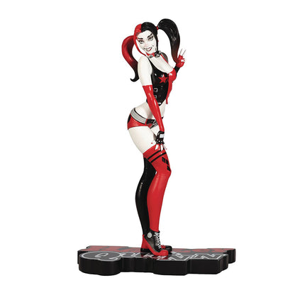 HARLEY QUINN RED  WHITE Y BLACK J SCOTT CAMPBELL