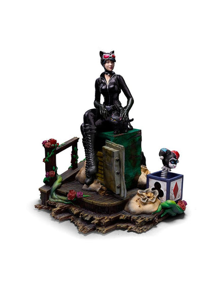 CATWOMAN (GOTHAM CITY SIRENS) DELUXE 110 SCALE STATUE BY IRON STUDIOS