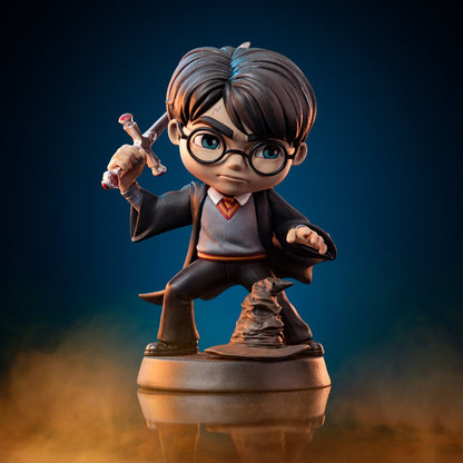 MINICO VINYL STATUE HARRY POTTER WITH SWORD OF GRYFFINDOR