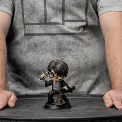 MINICO VINYL STATUE HARRY POTTER WITH SWORD OF GRYFFINDOR
