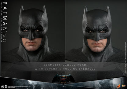 BATMAN (2.0) (DELUXE VERSION) HOT TOYS