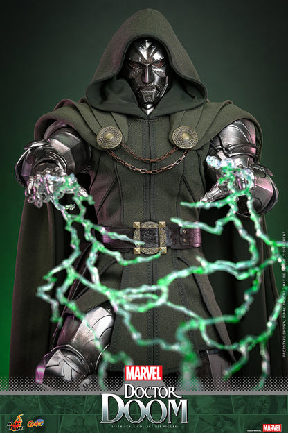 HOTTOYS MARVEL DOCTOR DOOM