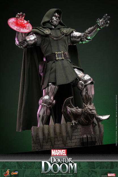 HOTTOYS MARVEL DOCTOR DOOM