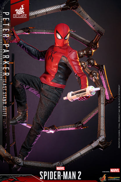 PETER PARKER (LAST STAND SUIT)  SIXTH SCALE FIGURE BY HOT TOYS