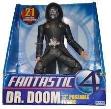 DOCTOR DOOM (SPECIAL EDITION)  SIXTH SCALE FIGURE BY HOT TOYS