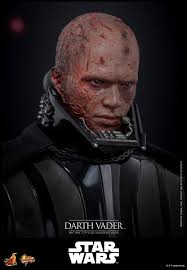 HOT TOYS DARTH VADER (DUELING EFFECT VERSION) SIXTH SCALE FIGURE