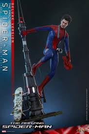 PETER PARKER (LAST STAND SUIT)  SIXTH SCALE FIGURE BY HOT TOYS