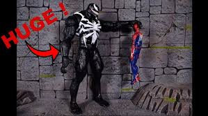 SPIDER-MAN 2 MARVEL LEGENDS GAMERVERSE VENOM 6-INCH ACTION FIGURE