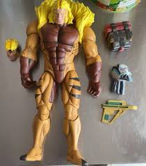 LEGENDS SERIES SABRETOOTH B A F COLOSSUS