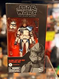 HASBRO COLLECTIBLES STAR WARS THE CLONE WARS  BLACK SERIES CLONE CAPTAIN RE