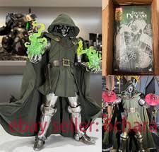 DOCTOR DOOM (SPECIAL EDITION)  SIXTH SCALE FIGURE BY HOT TOYS